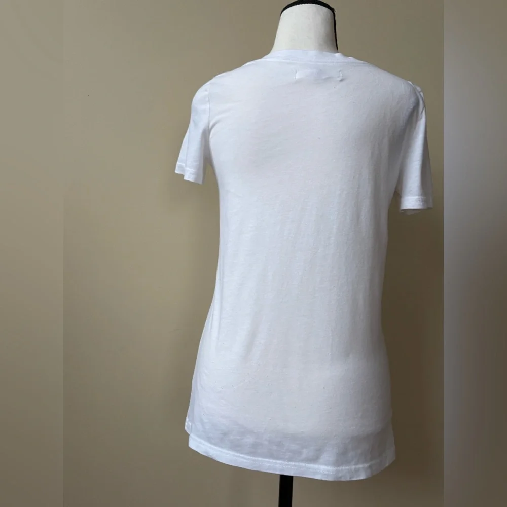 Hollister White and Gray Graphic V-Neck Tee - Picture 6 of 10